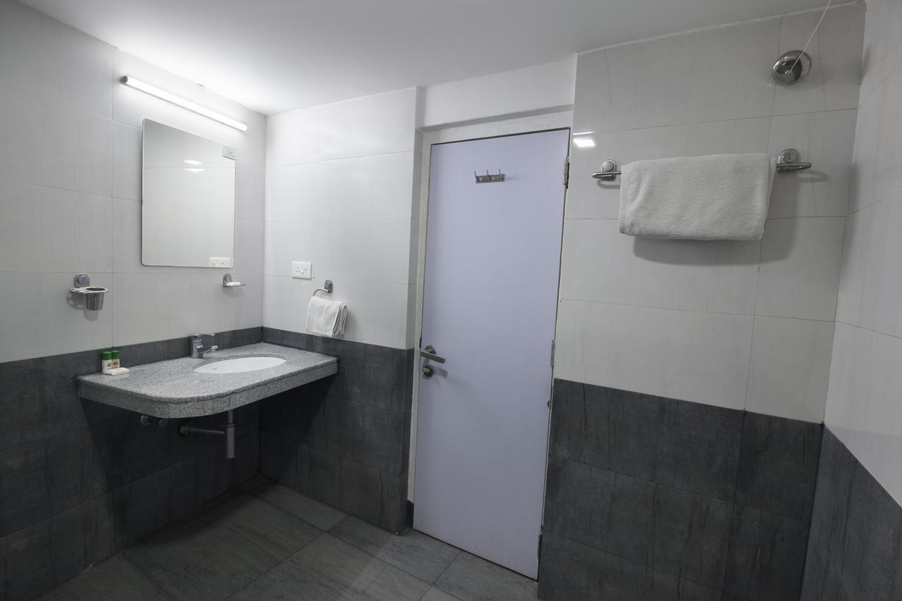 Oyo 6429 Hotel Pearl Pune Ngoại thất bức ảnh